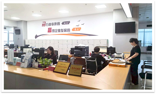 河北丰南:最美审批人凝聚她力量 爱心助学擦亮丰投无忧服务品牌(图2) 河北丰南:最美审批人凝聚她力量 爱心助学擦亮丰投无忧服务品牌(图2)